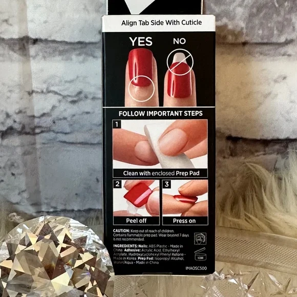 Impress Alice+Olivia Spare Oval Shaped Rainbow State Press on Nails - Picture 4 of 4